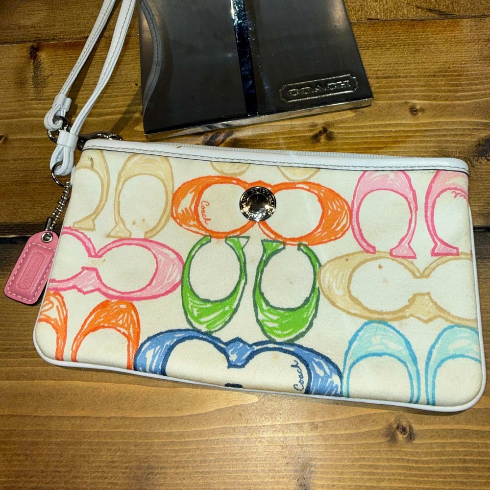 Coach Scribble Signature Wristlet Y2K Vintage Multicolor Canvas Pouch - Picture 2 of 4
